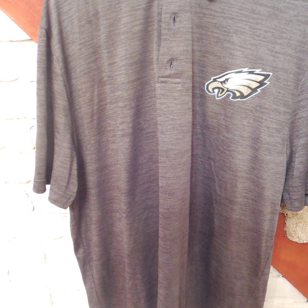 Men's NFL Majestic Philadelphia Eagles Short Sleeve Gray Polo Shirt Size Large